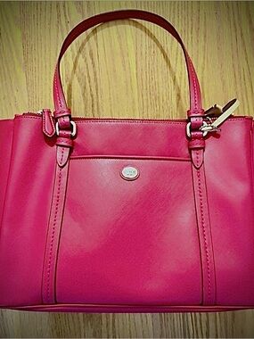 Coach Magenta Peyton Leather Jordan Double Zip Carryall (style number F25669)